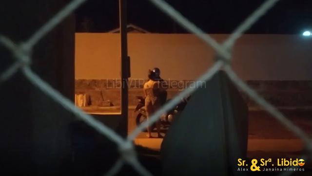 Se exibindo pro motoboy