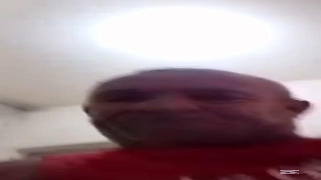 Primeira leitura do dia desse coroa inédito claro próximo vídeo vai ser a segunda leitada dele em menos de 1 hora jorrou longe delícia 