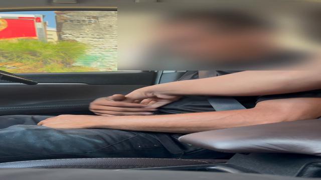 Uma rapidinha com o flanelinha casado