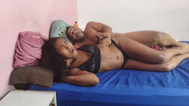 Myllena Rios dando o cuzinho 