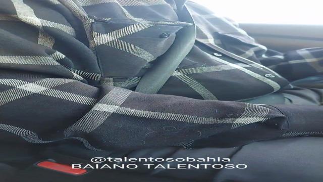 HJ PEGUEI UM TAXI PRA VIR DO BRÁZ PRA CASA, ESSE COR...