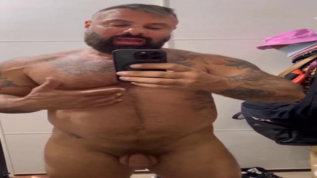 Gringo se exibindo