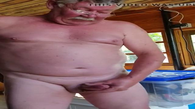 VOVÔ CHEIO DE TESÃO 