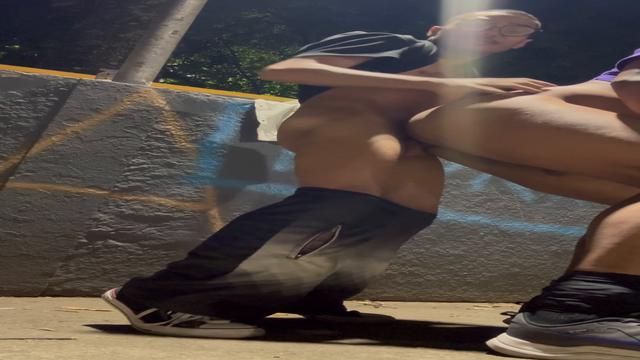 Com novinho safado no busao 