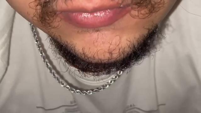 Sub faxinando meu pau com sebo