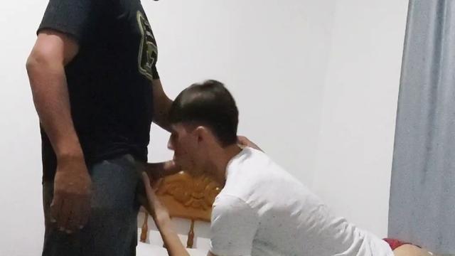 O caminhoneiro gato e dotado!