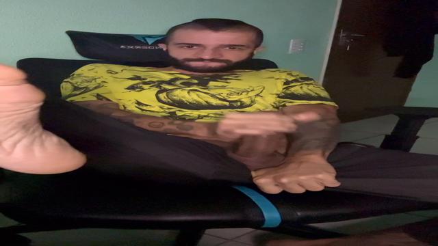 Seguidor fetichista comprou um vídeo meu gozando no ...