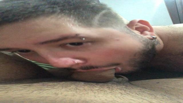 Uma mamada gostosa.