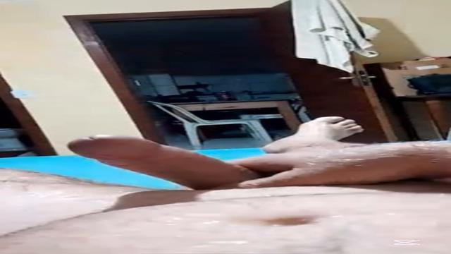 Coroa perfeito demais o MAIS gostoso de hoje sem dúvidas que tesão de macho todo completo inédito claro 