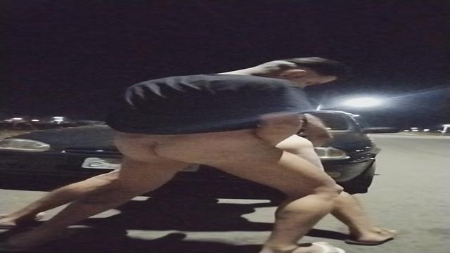 Levei o velho a noite numa rua pra cima do parque ec...