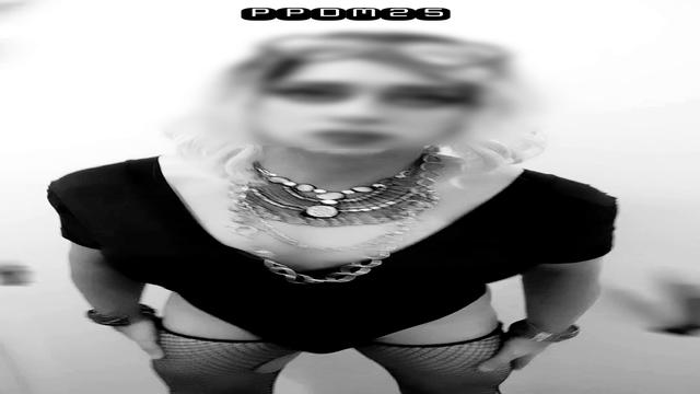 Black and White solo!