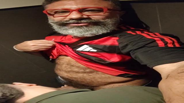 Ganhei uma mamada no shopping de BH 