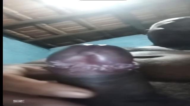 Mais um inédito dele .. só não quis gozar uma pena i...