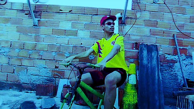 4. Tongue of Tornado (ft. MC Clandestina)