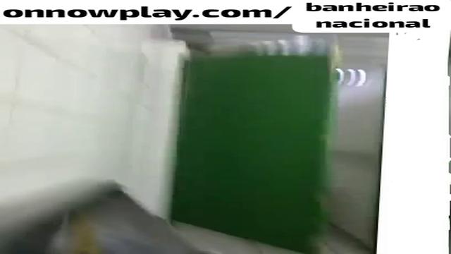 Clima de putaria no banheirao