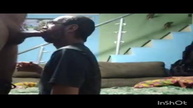 Sendo puta do cara casado.