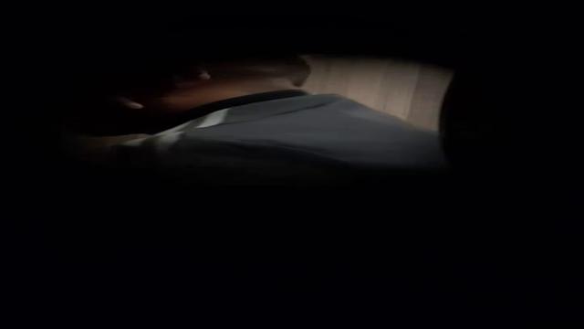 Flagra de mamada na cabine ao lado! Queria participar 