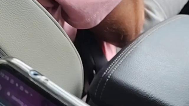 Aprontando no carro 