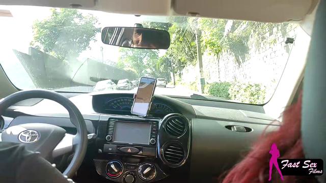 MOSTREI MINHA RABA NA RUA E O ENTREGADOR DE APLICATI...