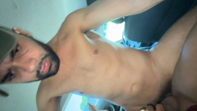Video 663 4/6 - dando pro puto picudo no estacioname...