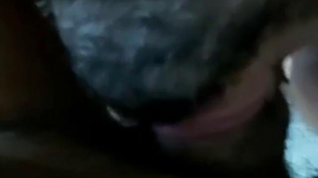 VIDEO COMPLETO... Meu amigo me acordou pra esvaziar ...