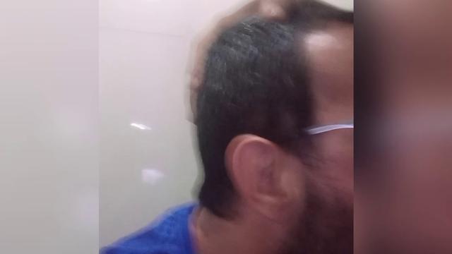 Conheci um carinha no ônibus ele pegou no meu pau e ...