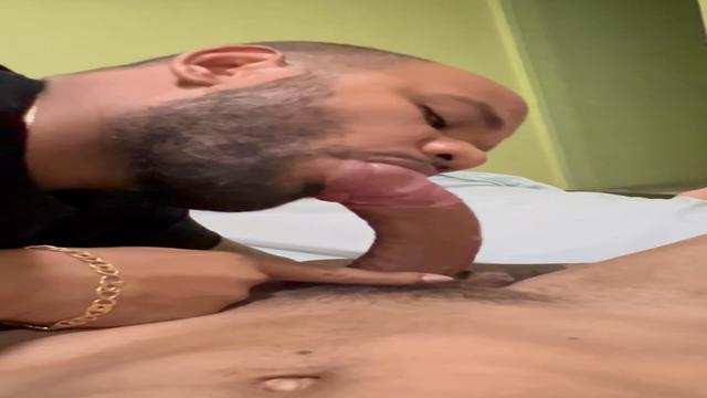 video 11 - gozando com o branquinho do pauzao torto