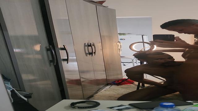 Coloquei o professor para mamar meu pai ?