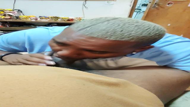 E o Uber que mamei mano negão casado cheio de tesão ...