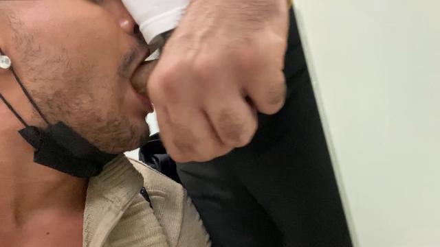 Banheirao Leitada no cool do novinho