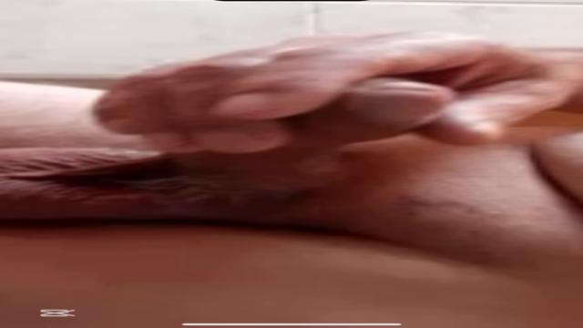 Vovó branquinho bigode lindo muito safado em breve l...