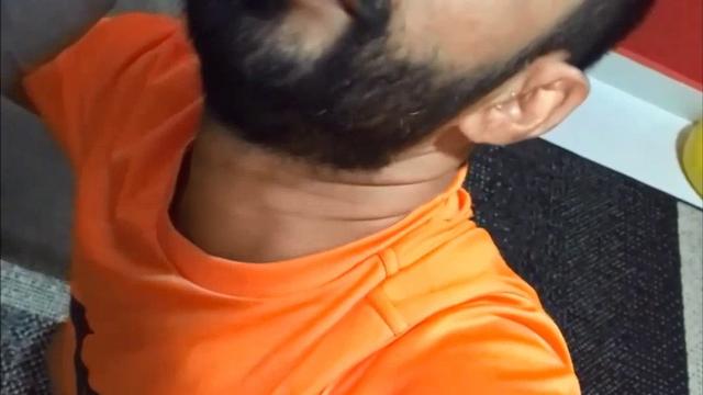 225-Negão IMENSO deu leitinho gostoso