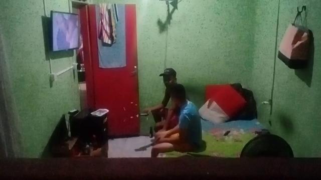 Dindin e marginal do bairro