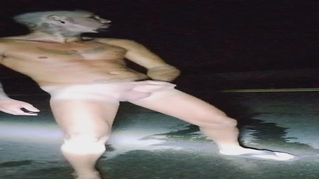 No meio da pista na Br a noite gozando 