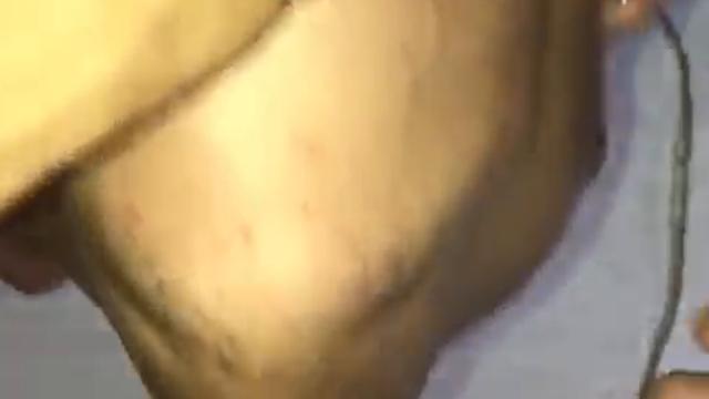 Fudi a boca do garotinho 