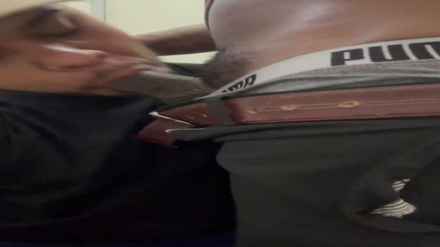 Novinho da piroca preta me dando leite 