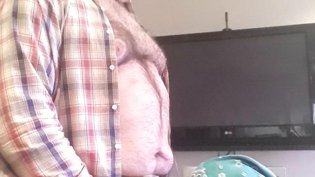 PEGANDO PUTÃO SAFADO