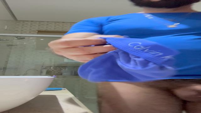 Hoje não troquei de cueca, passei o dia com a mesma…...