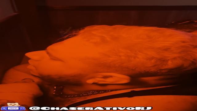 Me acabei de fuder esse rabaço, a vagabunda aguentou...