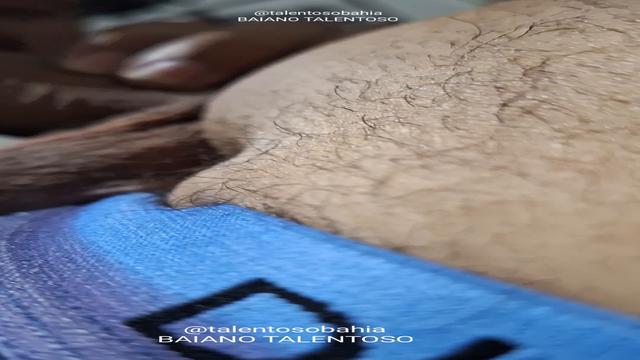 ESSA NOITE TAVA FRIO MAS RESOLVI IR NUM FORRO NO IMI...