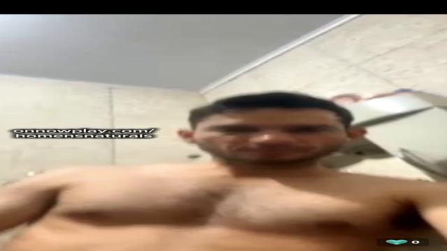 Macho pauzudo
