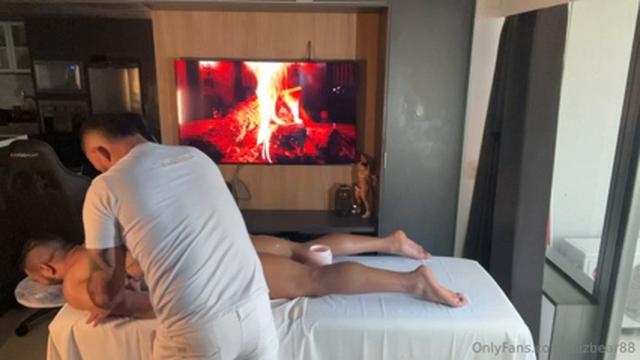 MASSAGEM TÂNTRICA SENSUAL 