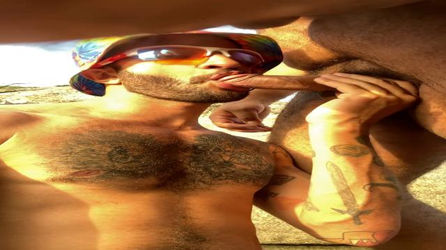 Aquela mamação gostosa na praia 