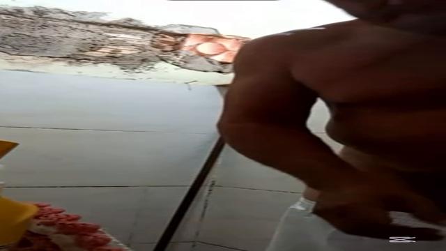 Vídeo 2 do pedreiro adora mijar  e se exibir inédito 