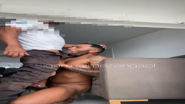 O cara da limpeza do sofá 