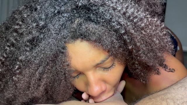 Sophie stephan chegou sem avisar e já caiu de boca n...