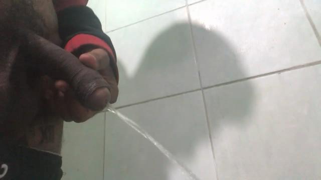 Mijando muito 