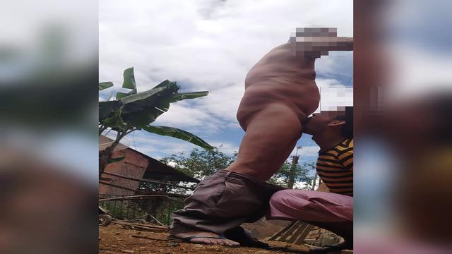 Quickie with the uncle of the roça