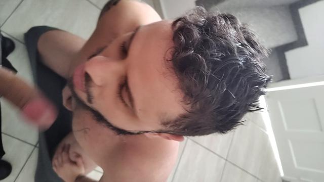 Mamei o novinho do condomínio 