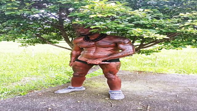 PUSHING IN THE PARK